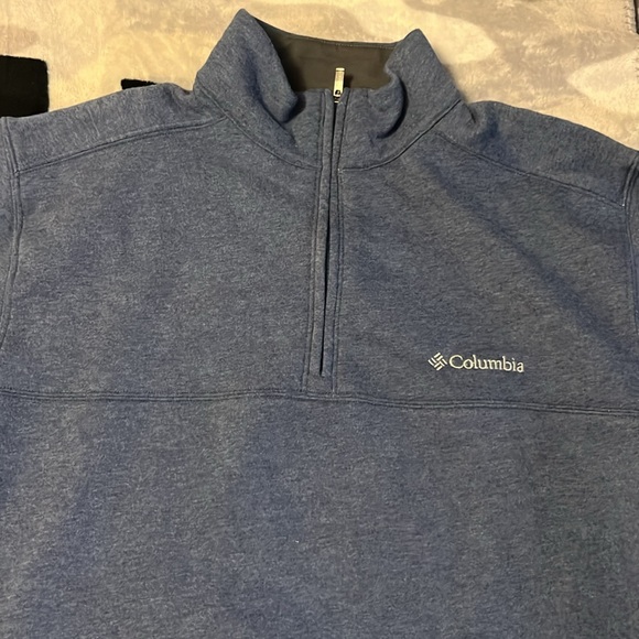 Columbia half zip sweatshirt - Picture 2 of 4